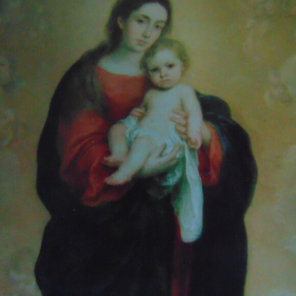 Mary holding Baby Jesus, Surrounded by Angels, Vintage Gold Metal Frame. 8 x 10 - Picture 3 of 10